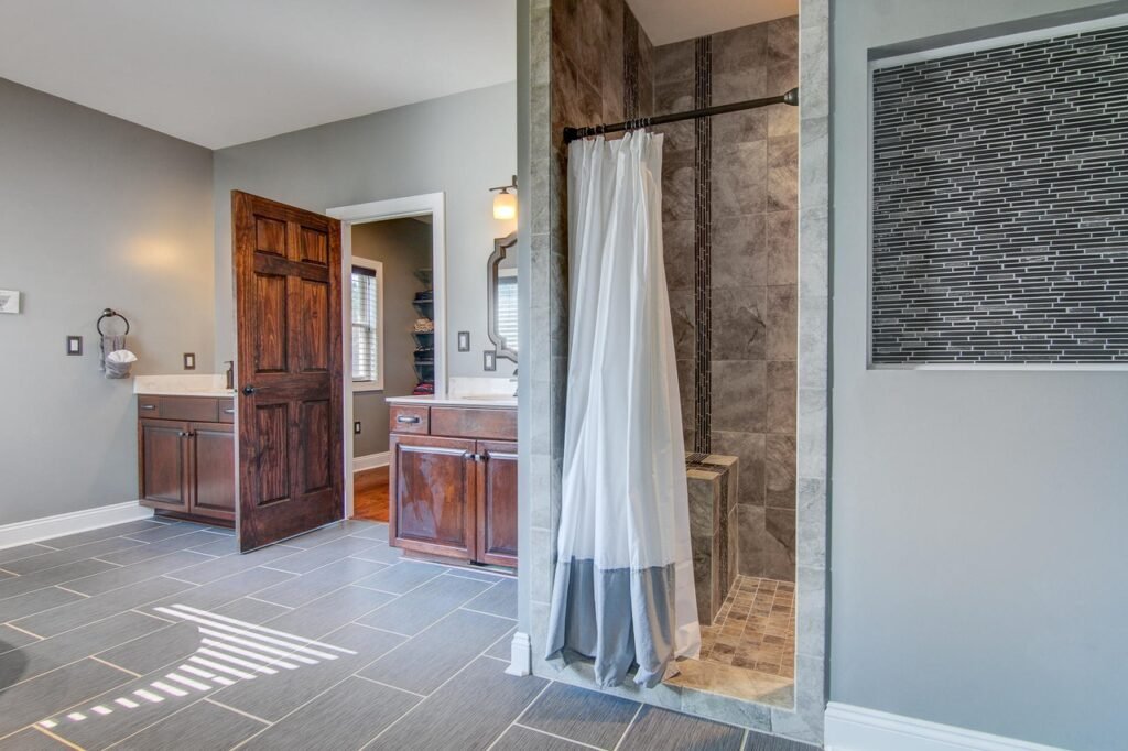 Master Bathroom with Custom Tiled Shower